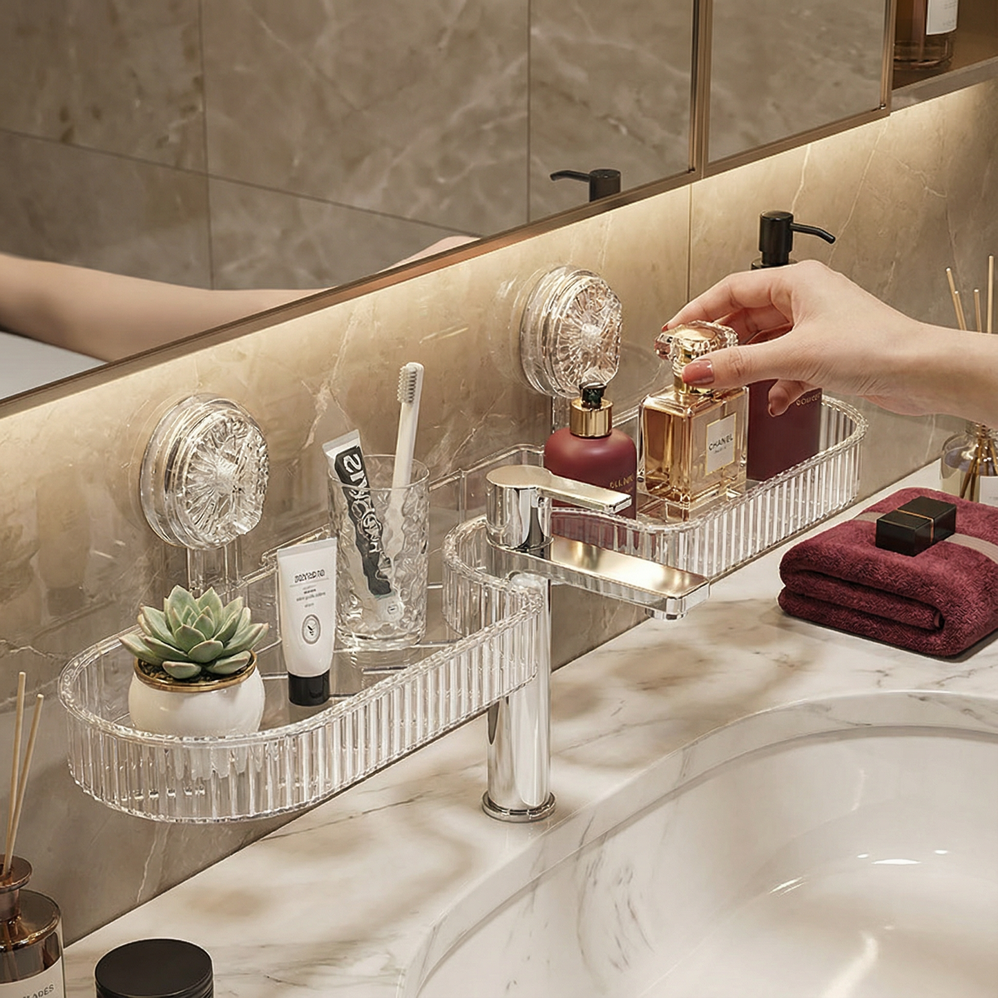 吸盤付き洗面台用収納トレイ